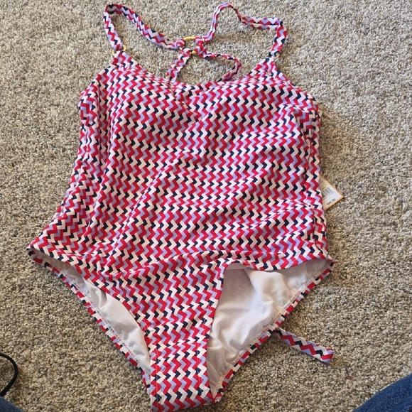 NWT KONA SOL SZ 14 Vibrant Red, White And Blue Chevron One Piece Swimsuit - Picture 1 of 6